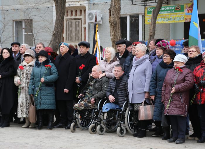 В Астрахани на Аллее воинов интернационалистов прошел митинг, посвященный 40-й годовщины ввода ограниченного контингента Советских войск в Республику Афганистан